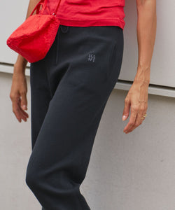 LOVE GIVES LOVE×＋FT SUPREME.LA.LA.コラボ】ジョガーパンツ/ F251