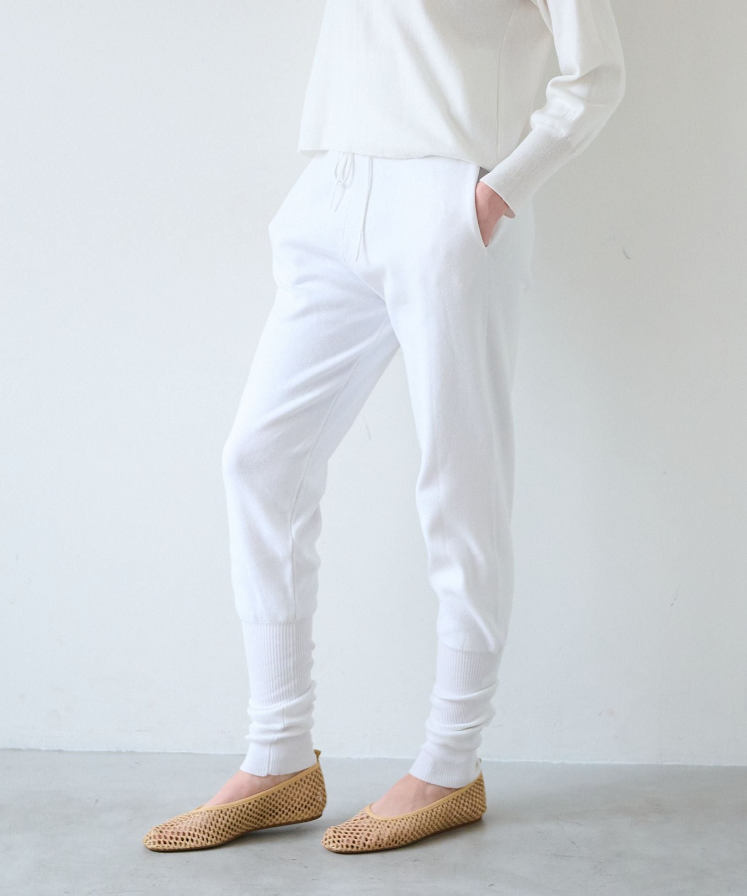 【LOVE GIVES LOVE×＋FT SUPREME.LA.LA.コラボ】ジョガーパンツ/ F251-PN102