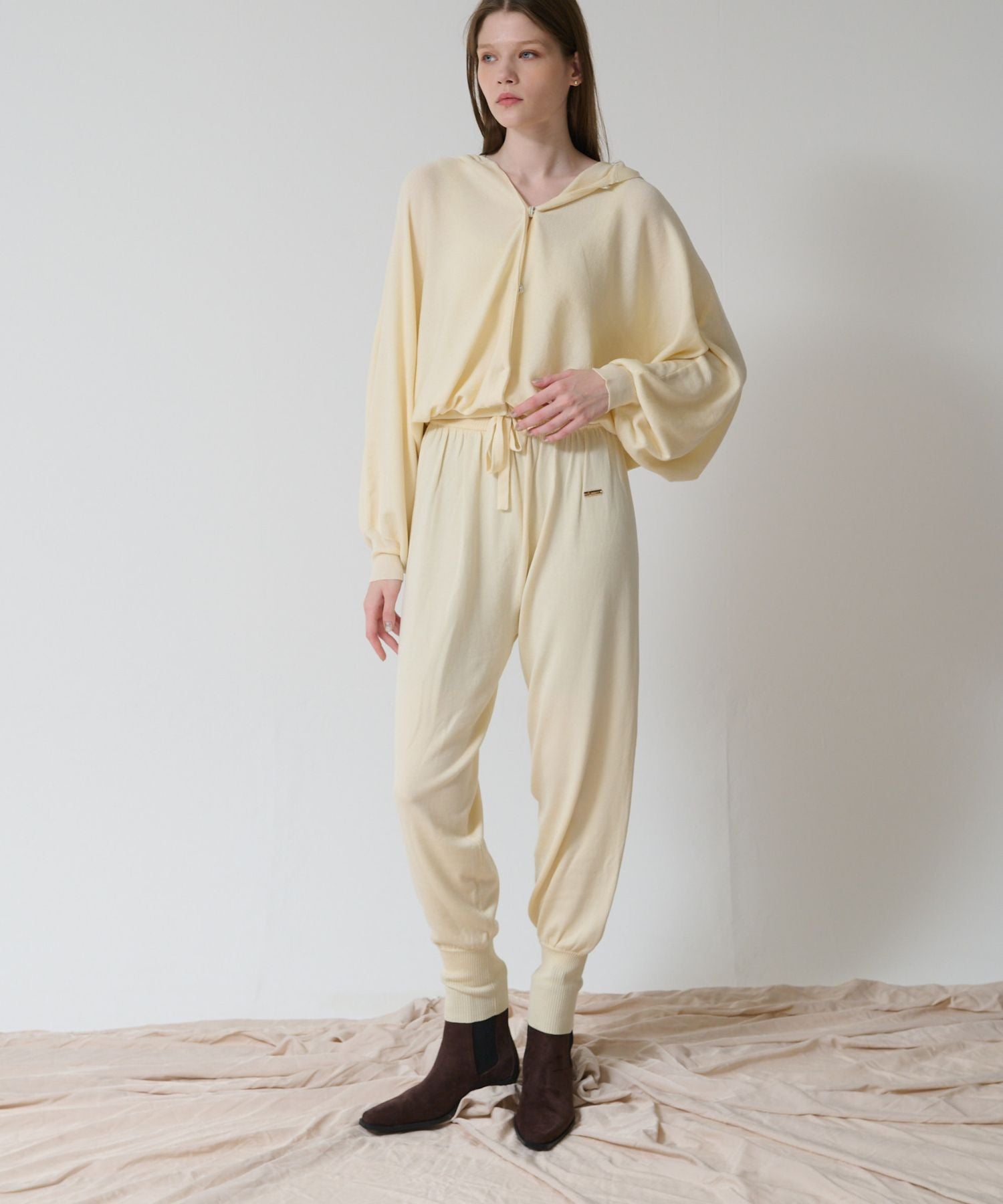 【美STコラボ】シルクプロテイン加工 ジョガーパンツ / F253-PN101