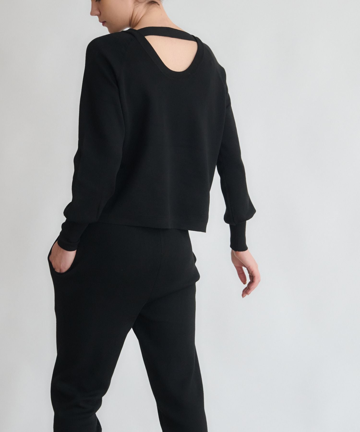 【RESTOCK】バックデザインプルオーバー/ F233-KT103